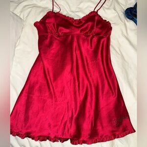 VS Y2K SATIN ANGELS RUFFLE HEM CHEMISE RED SIZE SMALL